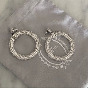 Fallon Jewelry 90s Drama Hoop earrings